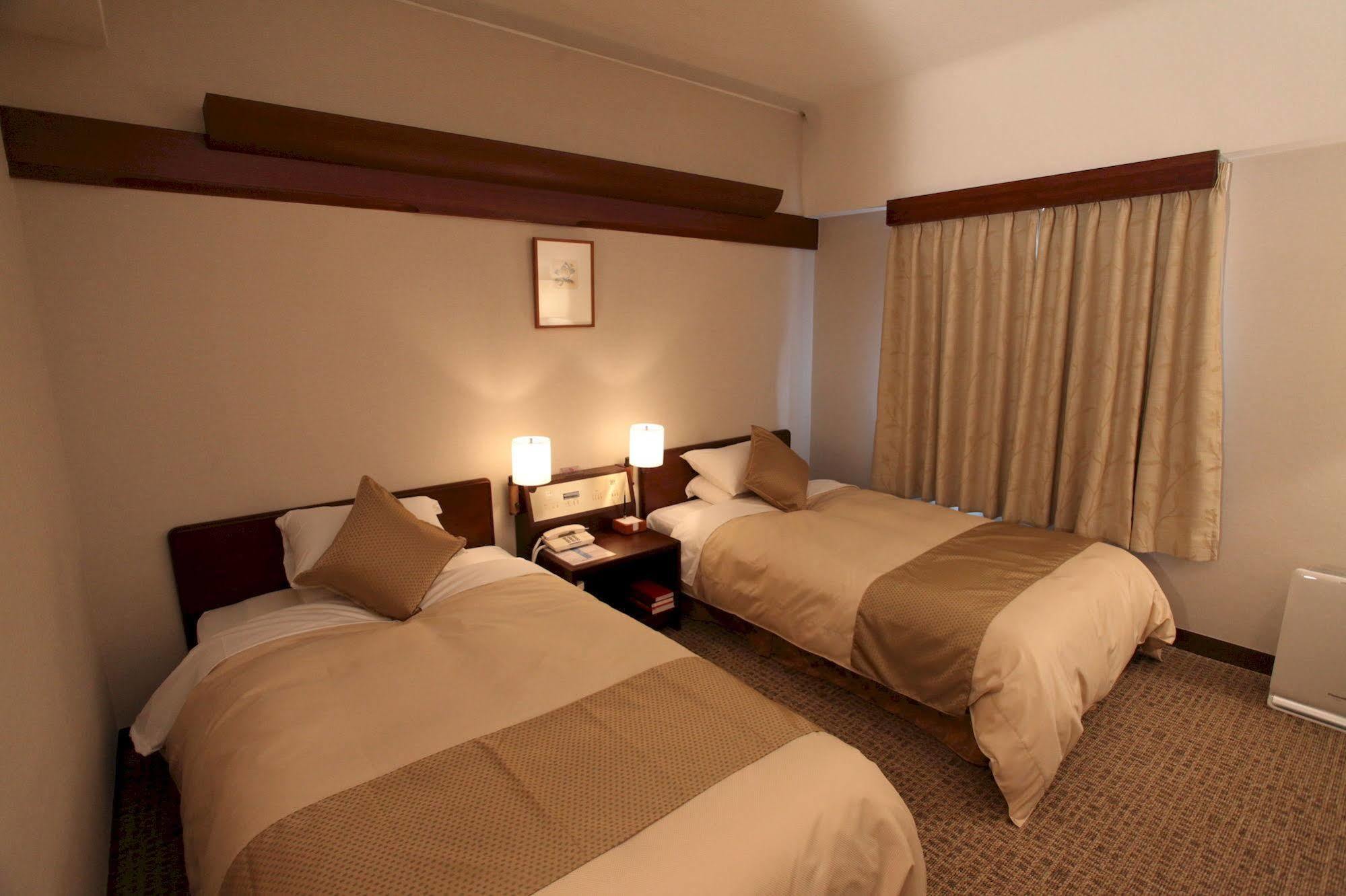 Kurashiki Kokusai Hotel Екстер'єр фото